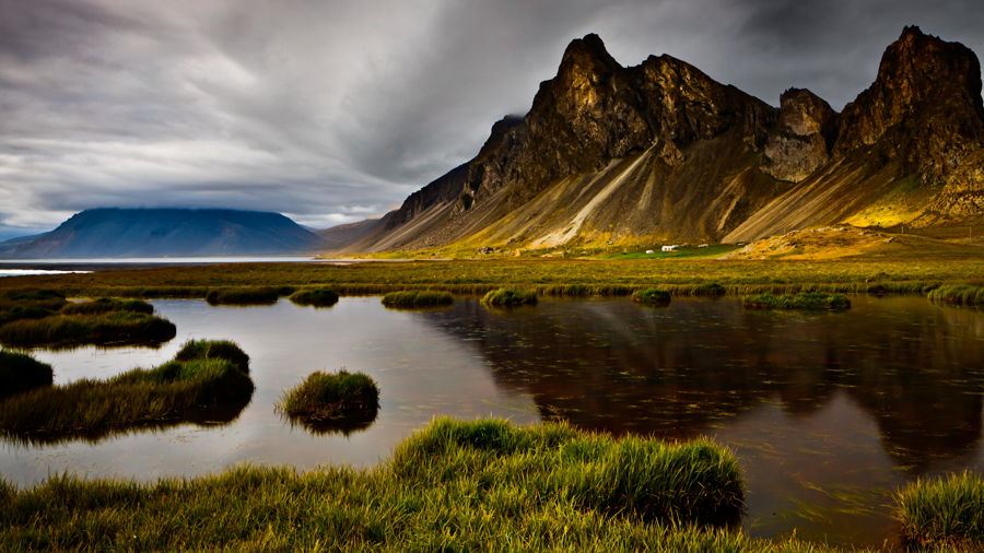 جزیره کوهستانی ایسلند