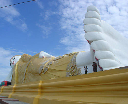 مجسمه بودا های بزرگ
