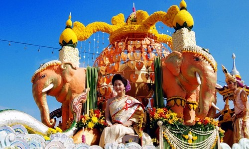 جشنواره گل چیانگ مای