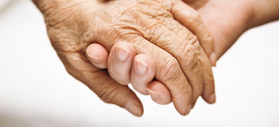 خدمات مراقبت و پرستاری از سالمند در منزل