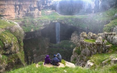 آبشار منحصر به فرد Baatara در لبنان