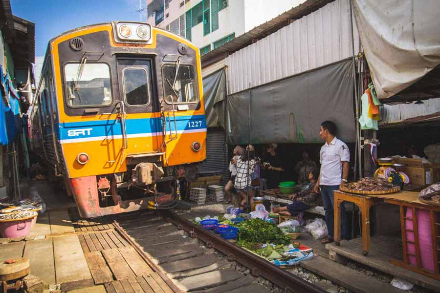 خط راه آهن مکلونگ تایلند