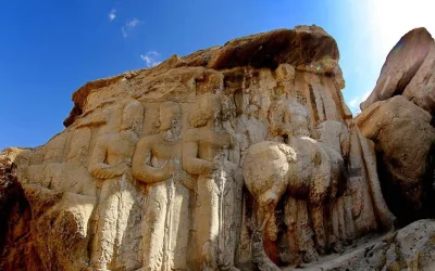 نقش رجب شیراز