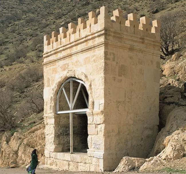طاق گرا کرمانشاه