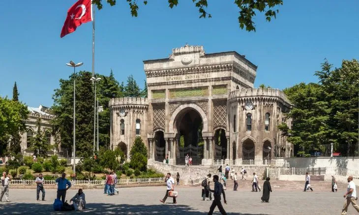 دانشگاه استانبول ترکیه